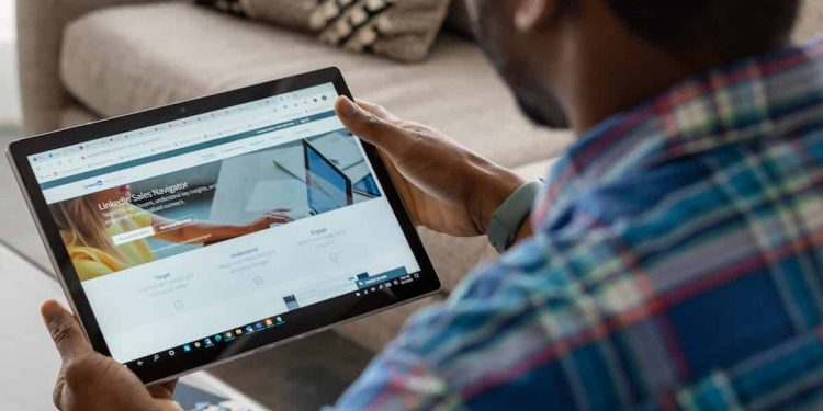 linkedin sales solutions P23 VI mhpM unsplash e1690878342471